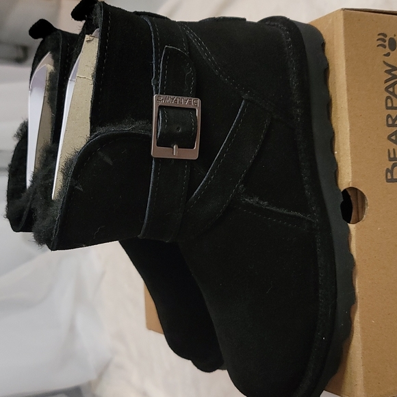 BEARPAW® Emersyn Suede Boot with NeverWet® Technology - Picture 6 of 7